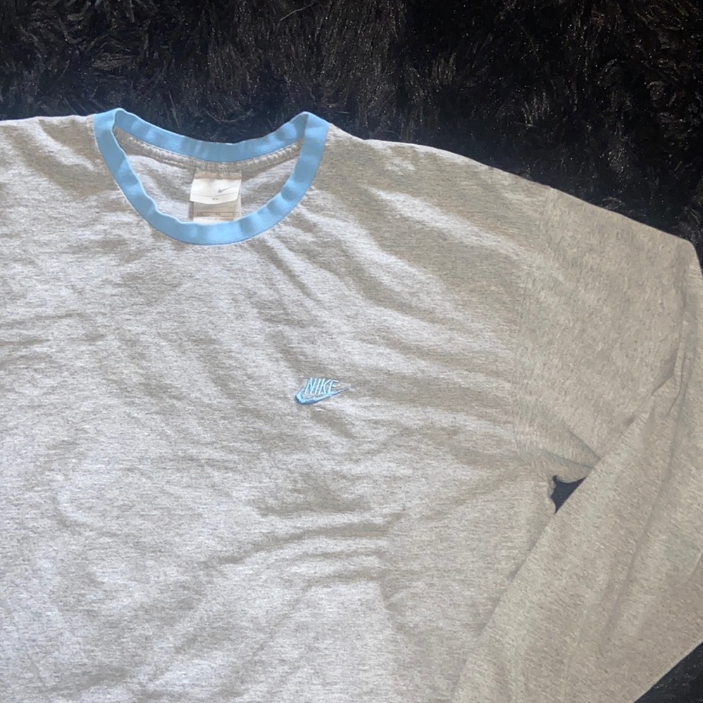 XL NIKE LONG SLEEVE TSHIRT